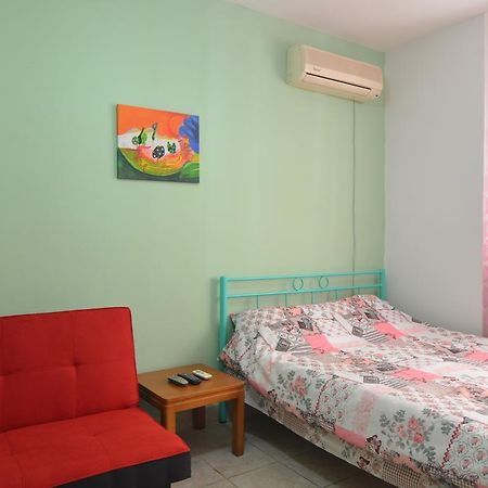 Economy Studio Apartments Ханя Екстериор снимка